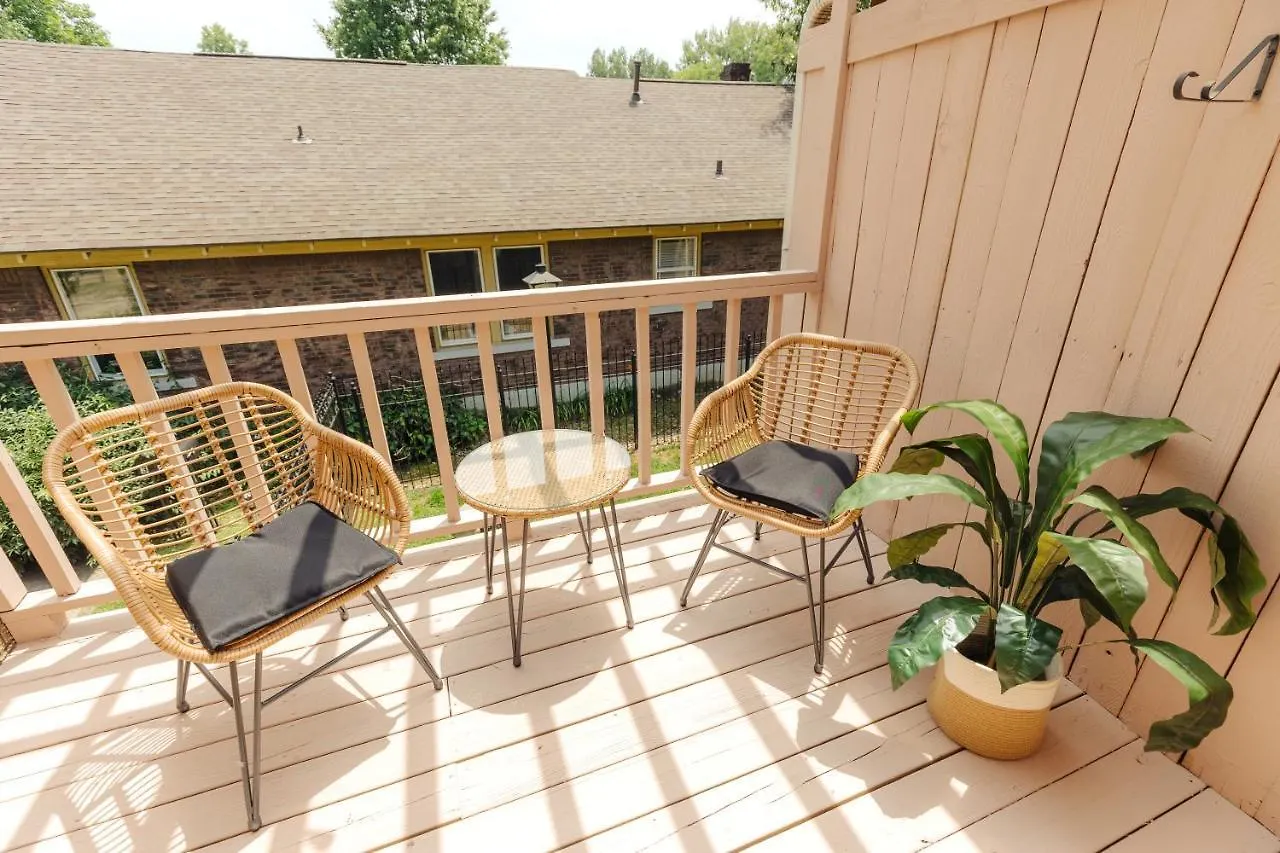 Centrally Located 2Br Overton Square Unit 1 Fast Wifi Free Parking Yes Pets Memphis