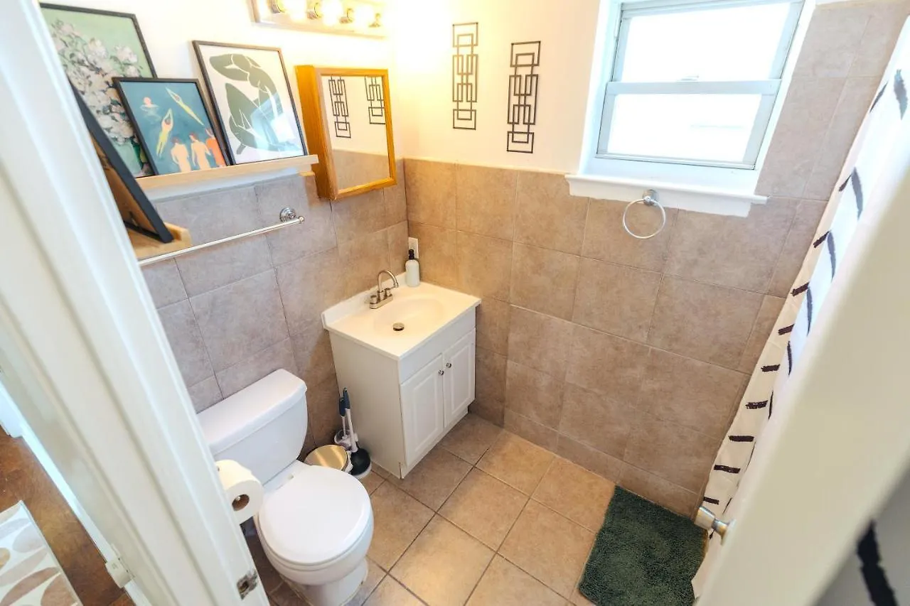 Centrally Located 2Br Overton Square Unit 1 Fast Wifi Free Parking Yes Pets Memphis 0*,  Estados Unidos