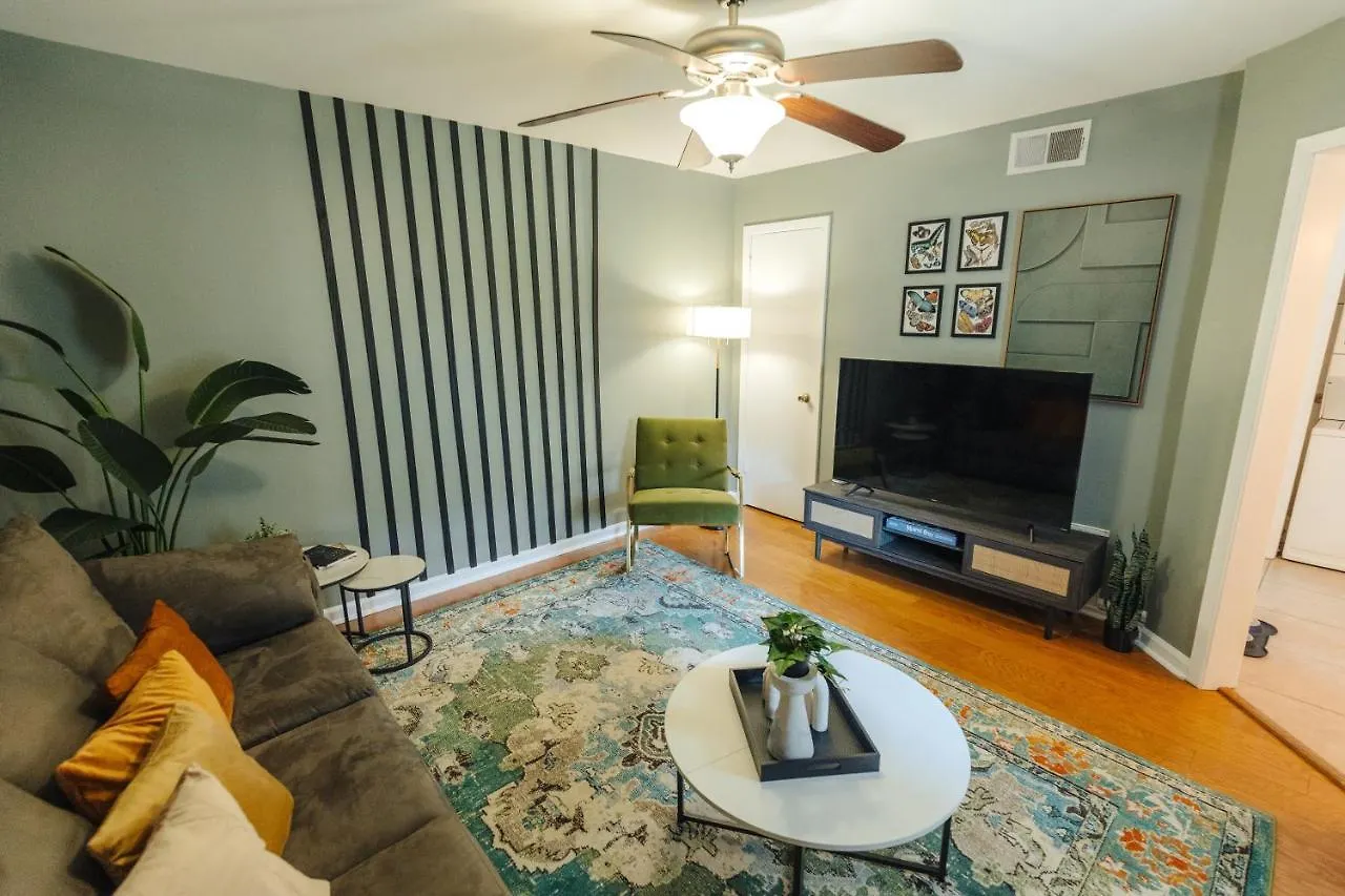 Centrally Located 2Br Overton Square Unit 1 Fast Wifi Free Parking Yes Pets Memphis